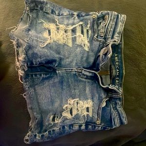 American eagle jean shorts. Barley worn. Very comfy